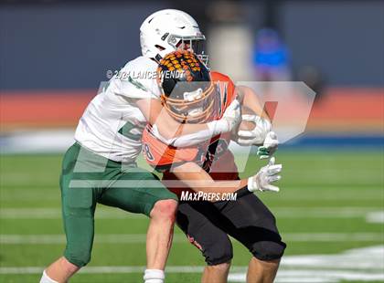 Thumbnail 1 in Stratton vs. Cheyenne Wells (CHSAA 6-Man Final) photogallery.