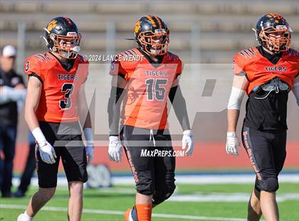 Thumbnail 1 in Stratton vs. Cheyenne Wells (CHSAA 6-Man Final) photogallery.