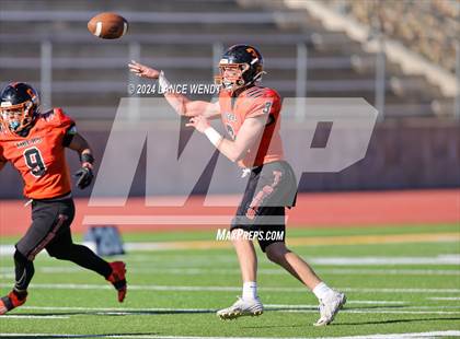 Thumbnail 3 in Stratton vs. Cheyenne Wells (CHSAA 6-Man Final) photogallery.