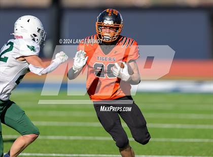Thumbnail 2 in Stratton vs. Cheyenne Wells (CHSAA 6-Man Final) photogallery.