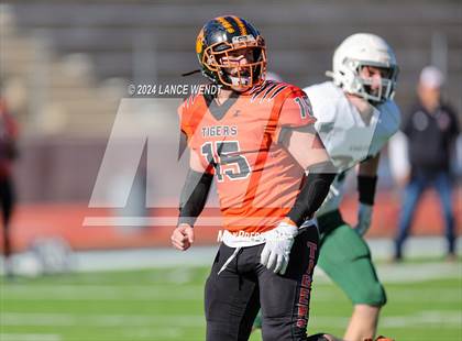 Thumbnail 1 in Stratton vs. Cheyenne Wells (CHSAA 6-Man Final) photogallery.