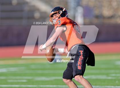 Thumbnail 1 in Stratton vs. Cheyenne Wells (CHSAA 6-Man Final) photogallery.