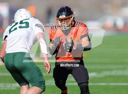 Thumbnail 3 in Stratton vs. Cheyenne Wells (CHSAA 6-Man Final) photogallery.