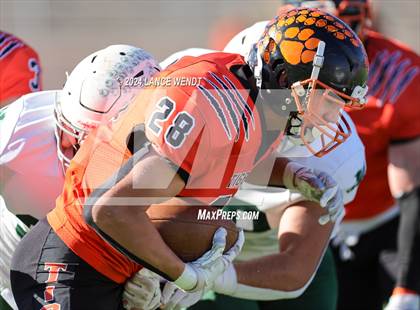 Thumbnail 2 in Stratton vs. Cheyenne Wells (CHSAA 6-Man Final) photogallery.