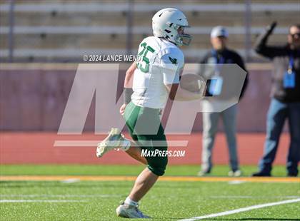 Thumbnail 2 in Stratton vs. Cheyenne Wells (CHSAA 6-Man Final) photogallery.