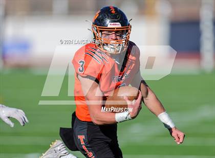 Thumbnail 2 in Stratton vs. Cheyenne Wells (CHSAA 6-Man Final) photogallery.