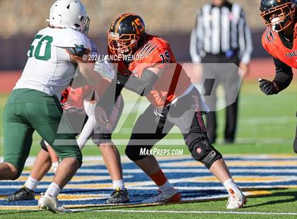 Thumbnail 1 in Stratton vs. Cheyenne Wells (CHSAA 6-Man Final) photogallery.