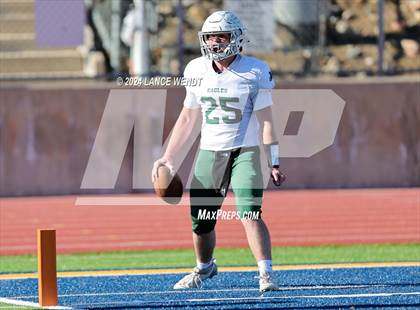 Thumbnail 3 in Stratton vs. Cheyenne Wells (CHSAA 6-Man Final) photogallery.