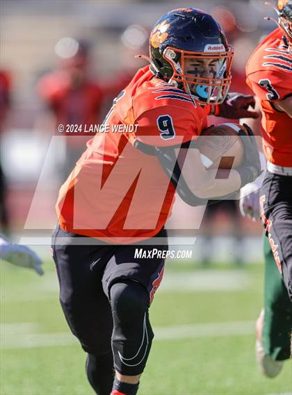 Thumbnail 3 in Stratton vs. Cheyenne Wells (CHSAA 6-Man Final) photogallery.