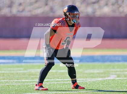 Thumbnail 3 in Stratton vs. Cheyenne Wells (CHSAA 6-Man Final) photogallery.