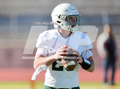 Thumbnail 1 in Stratton vs. Cheyenne Wells (CHSAA 6-Man Final) photogallery.