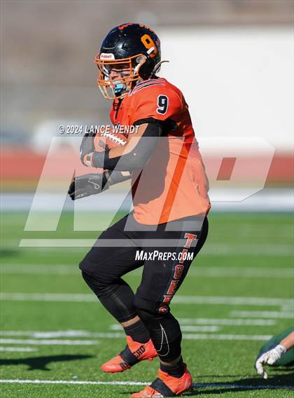 Thumbnail 2 in Stratton vs. Cheyenne Wells (CHSAA 6-Man Final) photogallery.
