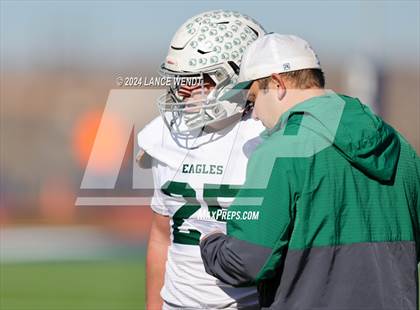 Thumbnail 2 in Stratton vs. Cheyenne Wells (CHSAA 6-Man Final) photogallery.