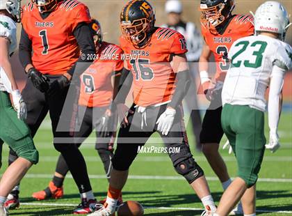 Thumbnail 3 in Stratton vs. Cheyenne Wells (CHSAA 6-Man Final) photogallery.