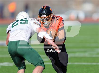 Thumbnail 1 in Stratton vs. Cheyenne Wells (CHSAA 6-Man Final) photogallery.