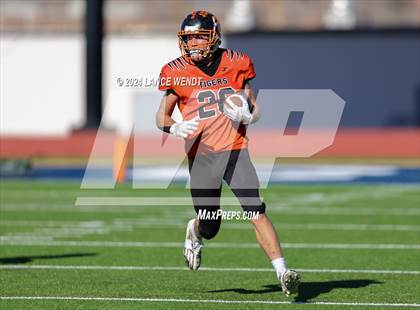 Thumbnail 1 in Stratton vs. Cheyenne Wells (CHSAA 6-Man Final) photogallery.