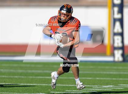 Thumbnail 3 in Stratton vs. Cheyenne Wells (CHSAA 6-Man Final) photogallery.