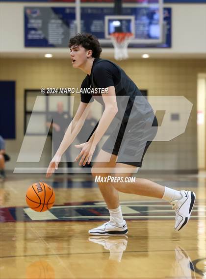 Thumbnail 2 in JSerra Catholic @ Providence Day photogallery.