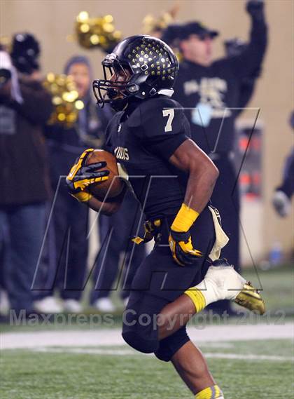 Thumbnail 3 in Bergen Catholic vs. Paramus Catholic (NJSIAA Non Public Group 4 Final) photogallery.