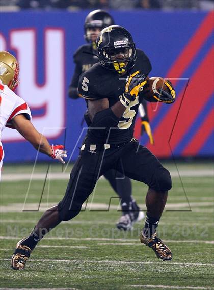 Thumbnail 2 in Bergen Catholic vs. Paramus Catholic (NJSIAA Non Public Group 4 Final) photogallery.