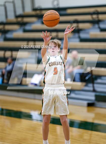 Thumbnail 1 in Millbrook @ Kettle Run photogallery.