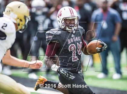 Thumbnail 1 in Chelsea vs. River Rouge (Prep Football Classic) photogallery.