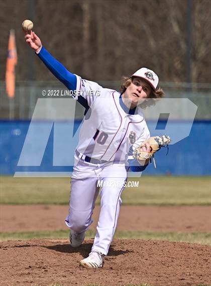 Thumbnail 2 in Avon @ Livonia photogallery.