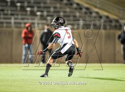 Thumbnail 2 in Wylie vs. Rockwall-Heath (UIL 5A Area Playoff) photogallery.