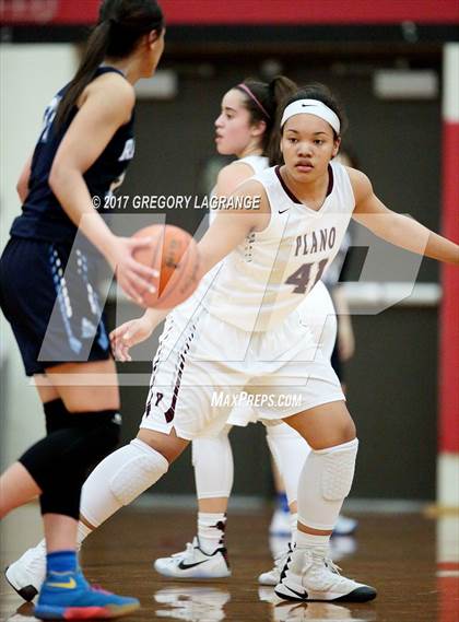 Thumbnail 3 in L.D. Bell vs Plano  photogallery.