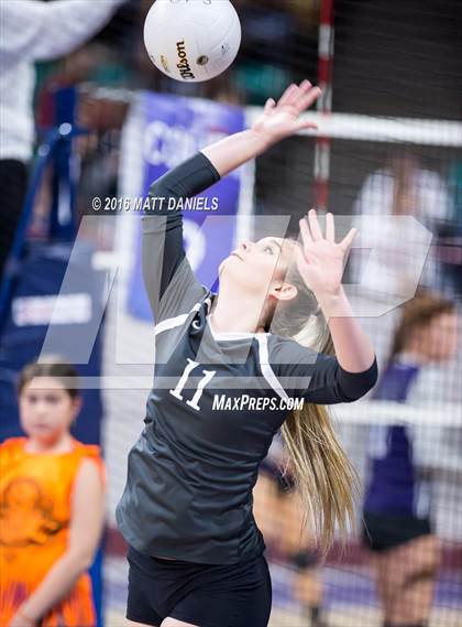 Thumbnail 3 in Valley vs. Platte Valley (CHSAA 3A Playoff) photogallery.
