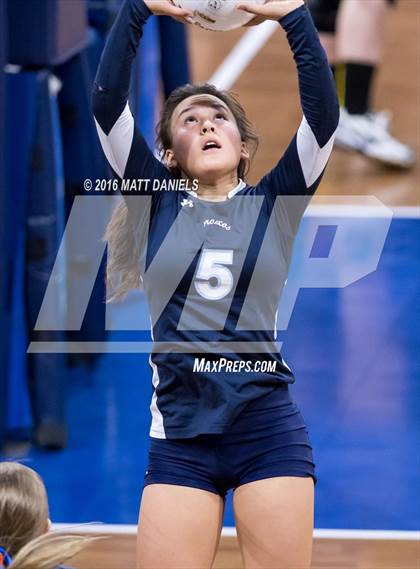 Thumbnail 2 in Valley vs. Platte Valley (CHSAA 3A Playoff) photogallery.