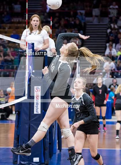 Thumbnail 3 in Valley vs. Platte Valley (CHSAA 3A Playoff) photogallery.