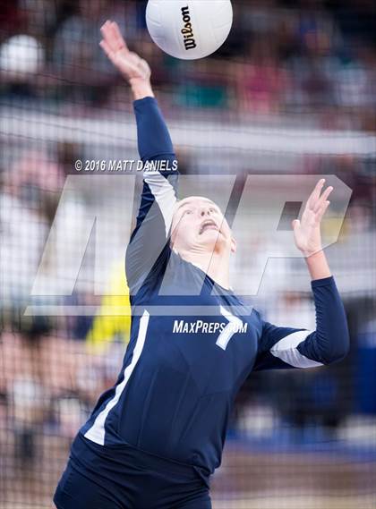 Thumbnail 3 in Valley vs. Platte Valley (CHSAA 3A Playoff) photogallery.