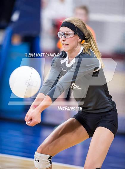 Thumbnail 3 in Valley vs. Platte Valley (CHSAA 3A Playoff) photogallery.