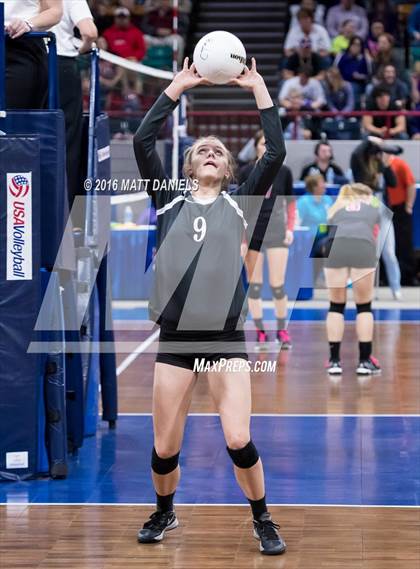 Thumbnail 2 in Valley vs. Platte Valley (CHSAA 3A Playoff) photogallery.