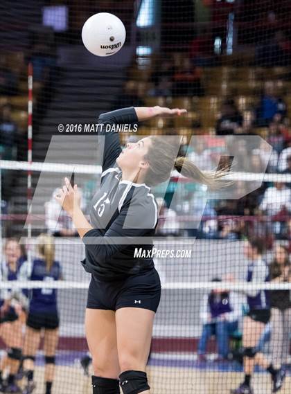 Thumbnail 1 in Valley vs. Platte Valley (CHSAA 3A Playoff) photogallery.