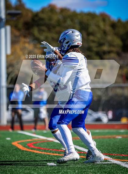 Thumbnail 3 in Copiague @ Smithtown East photogallery.