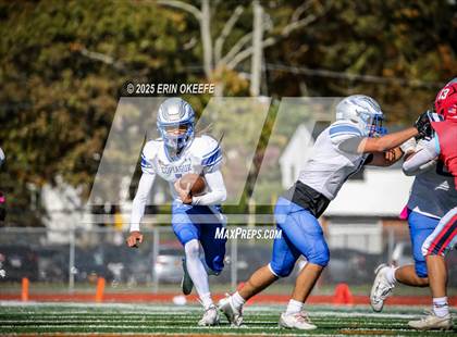 Thumbnail 3 in Copiague @ Smithtown East photogallery.