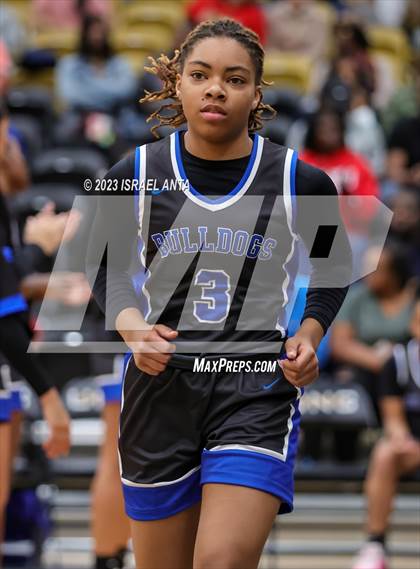 Thumbnail 3 in Fairmont vs. St. Pauls  (2023 Robeson County Shootout) Championship photogallery.
