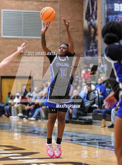 Thumbnail 3 in Fairmont vs. St. Pauls  (2023 Robeson County Shootout) Championship photogallery.