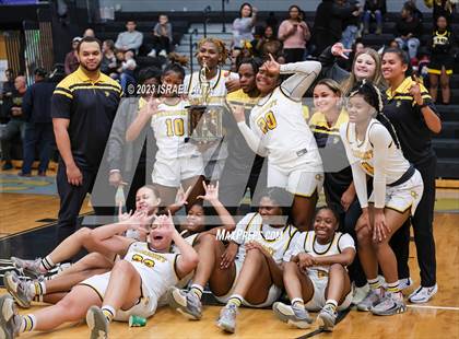 Thumbnail 1 in Fairmont vs. St. Pauls  (2023 Robeson County Shootout) Championship photogallery.