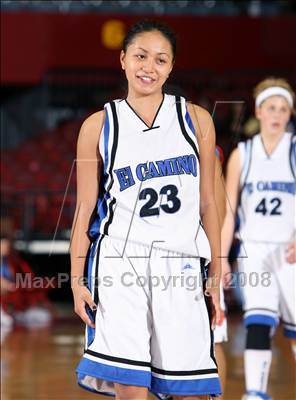Thumbnail 2 in University vs. El Camino Real (CIF LA City Final) photogallery.