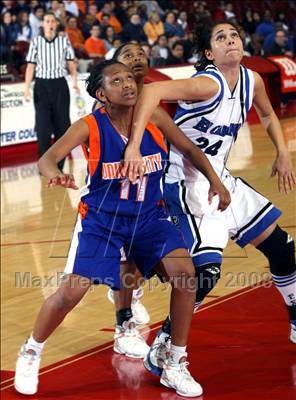 Thumbnail 3 in University vs. El Camino Real (CIF LA City Final) photogallery.