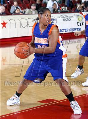 Thumbnail 3 in University vs. El Camino Real (CIF LA City Final) photogallery.