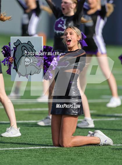 Thumbnail 2 in Bentonville vs. Fayetteville (AAA 7A Final) photogallery.