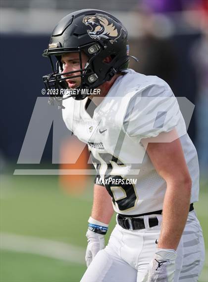 Thumbnail 1 in Bentonville vs. Fayetteville (AAA 7A Final) photogallery.