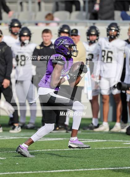 Thumbnail 1 in Bentonville vs. Fayetteville (AAA 7A Final) photogallery.