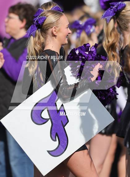 Thumbnail 2 in Bentonville vs. Fayetteville (AAA 7A Final) photogallery.