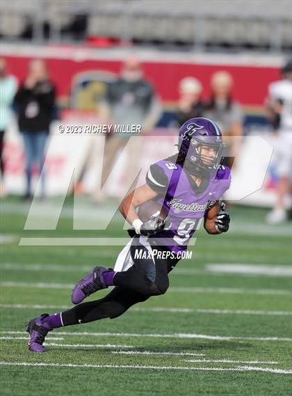 Thumbnail 2 in Bentonville vs. Fayetteville (AAA 7A Final) photogallery.