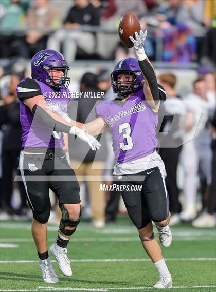 Thumbnail 1 in Bentonville vs. Fayetteville (AAA 7A Final) photogallery.